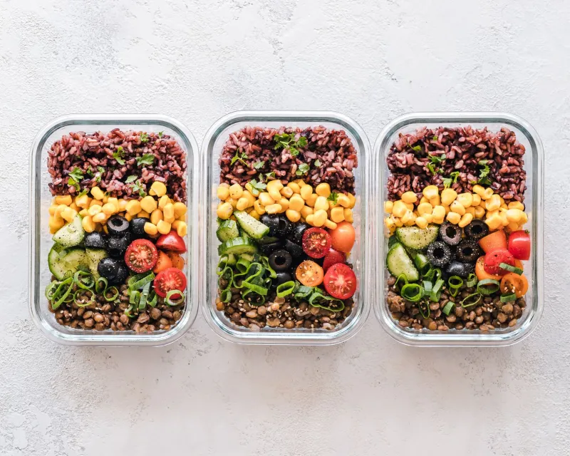 Road-Ready Nutrition: How to Eat Like an Athlete When Your Office Has Four Wheels